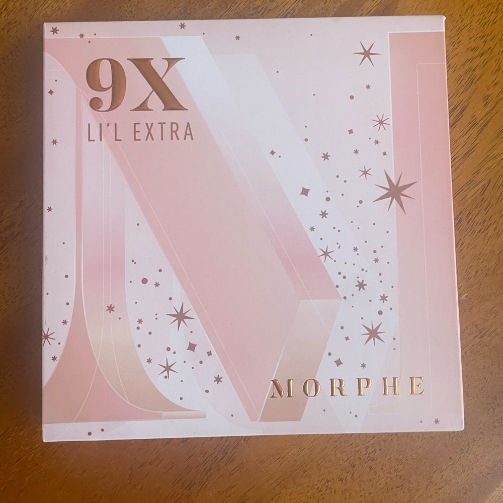 MORPHE 9X LI'L EXTRA ARTISTRY EYE SHADOW PALETTE